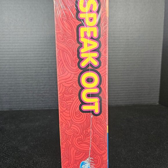 New Speak Out Board Game By Hasbro In Original Sealed Box - Picture 2 of 9